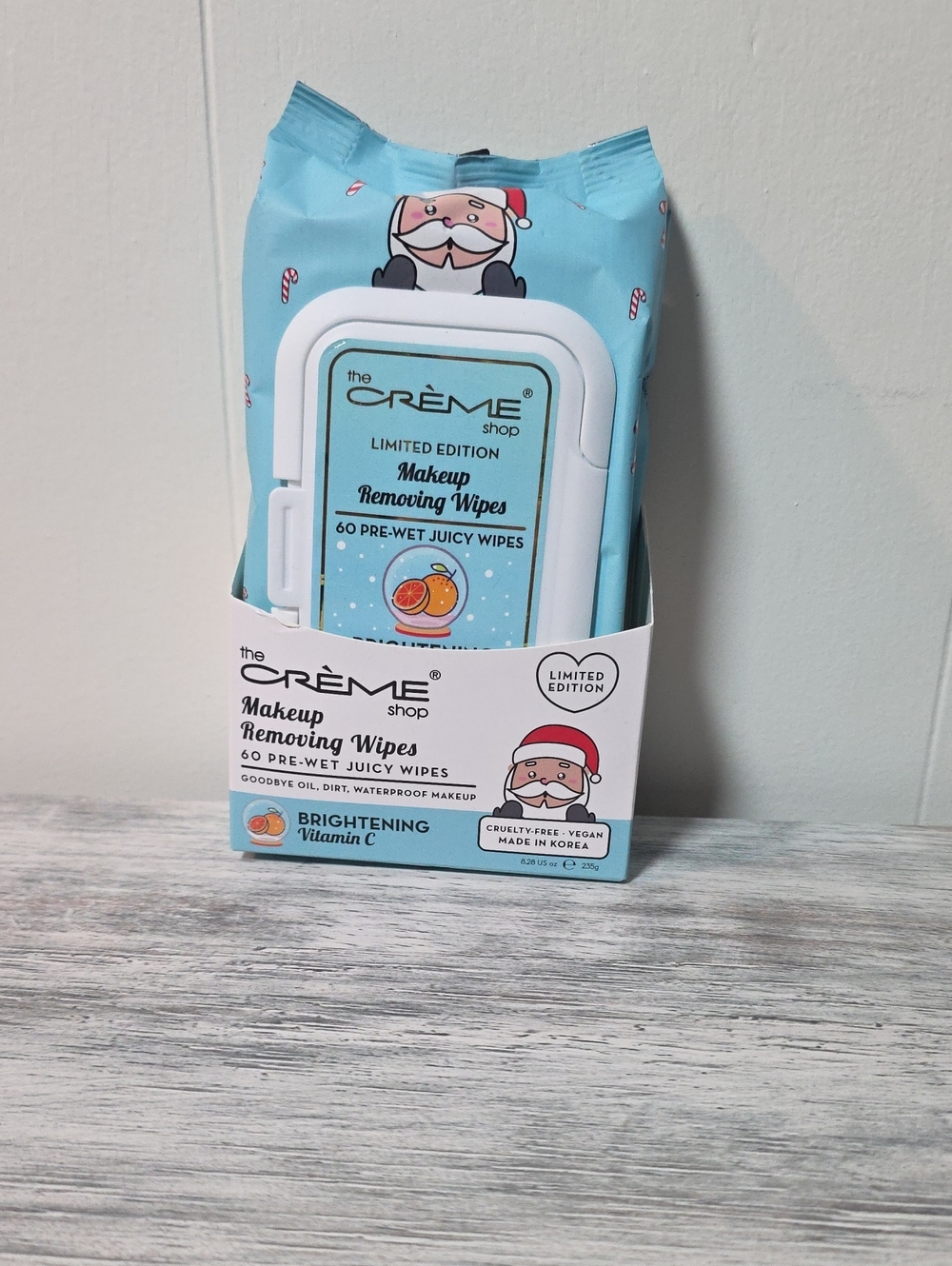 The Crème Shop Brightening Makeup Removing Wipes - Light Blue (60 Count)